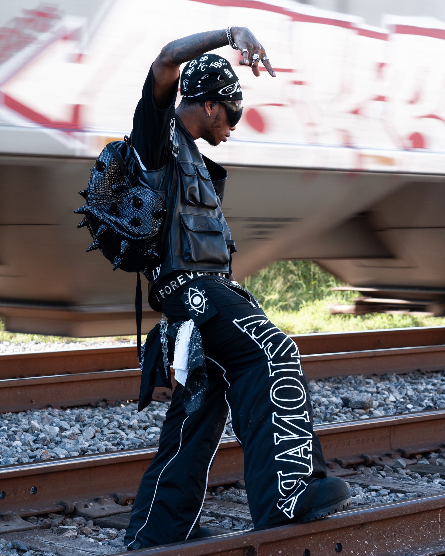 BLACK "VIZIONARY" NYLON SWEATS